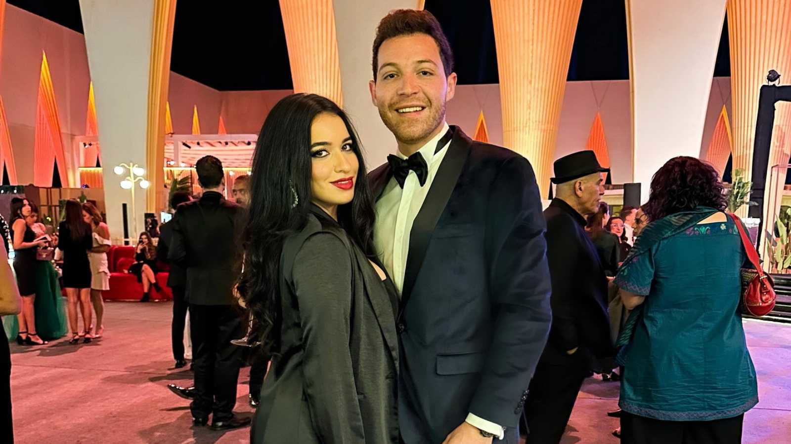 حبس الفنان محمود حجازي 6 أشهر بتهمة التعدي على زوجته رنا طارق